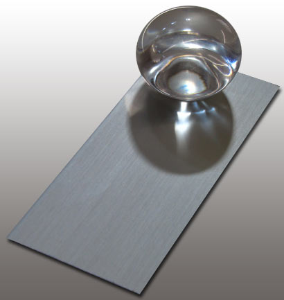 trattamento superficiale alluminio spazzolato colore argento